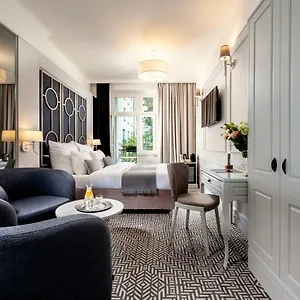 **** Aparthotel Amber Design Polen