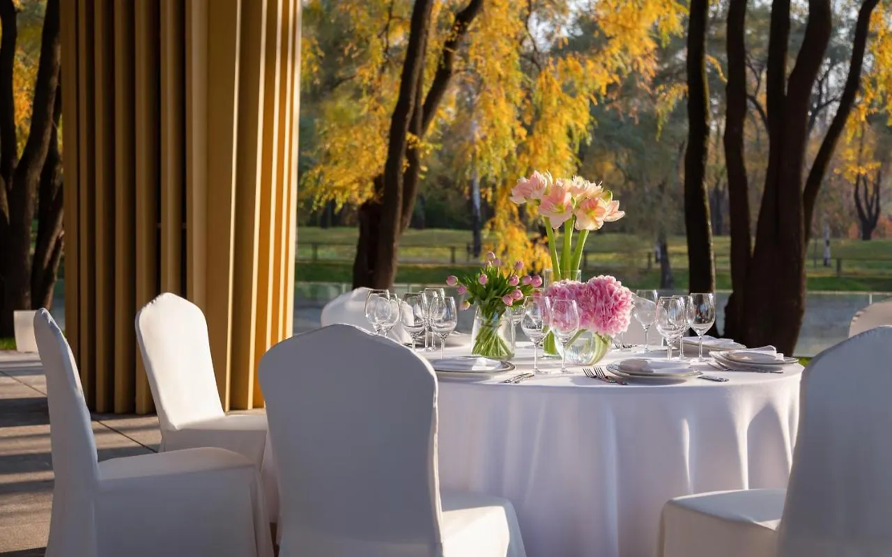 Swissotel Wellness Resort Alatau אלמטי