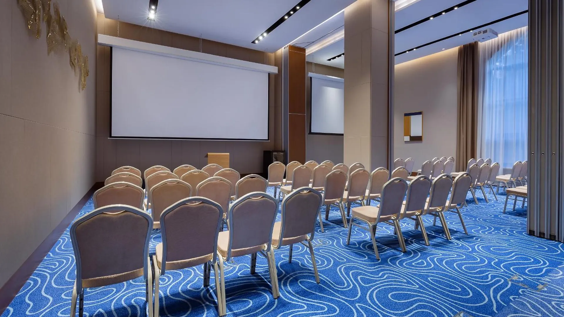 Swissotel Wellness Resort Alatau אלמטי 5*,  קזחסטן